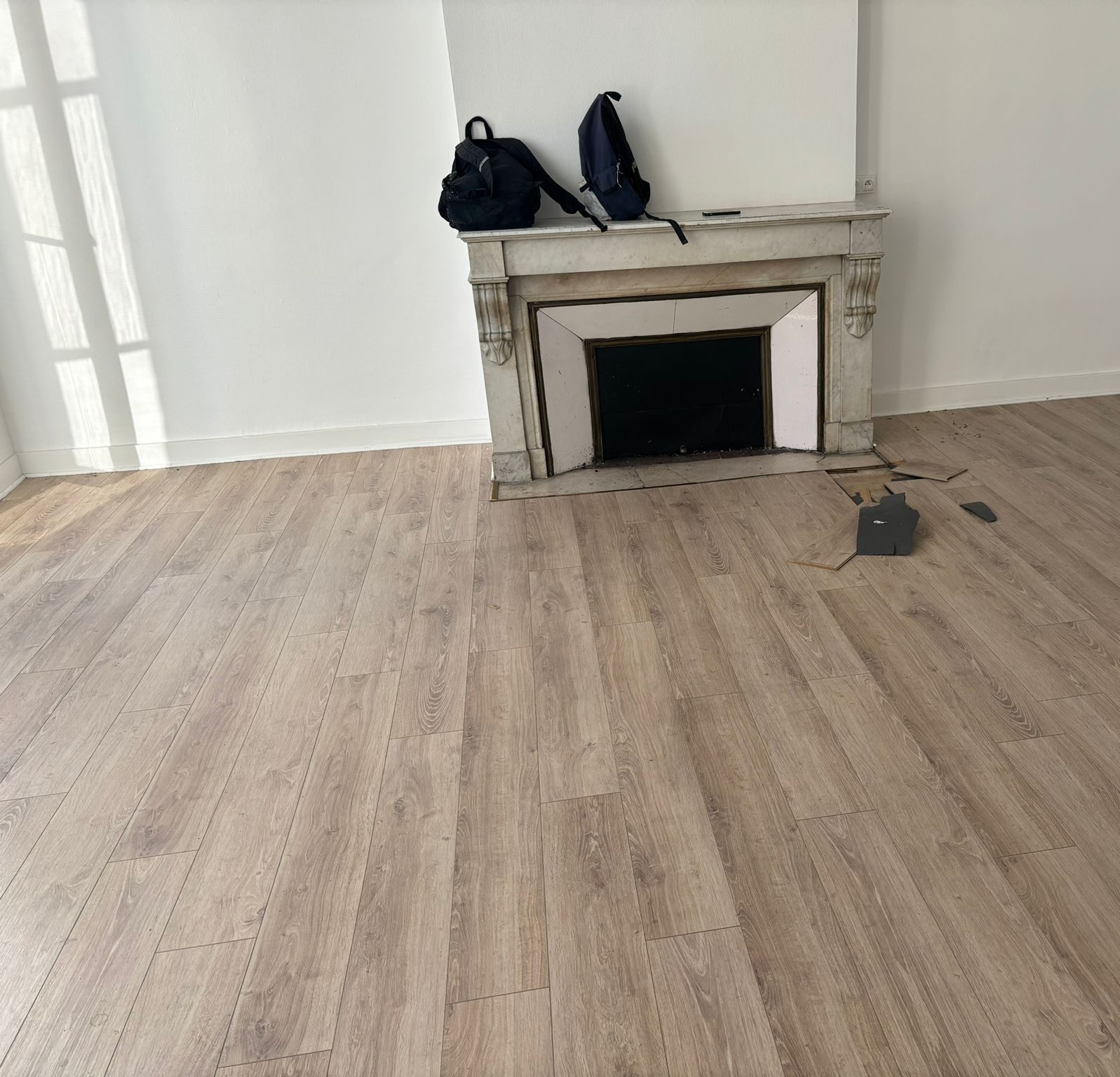 Cheminée et parquet après rénovation à Bordeaux — EVO EPC