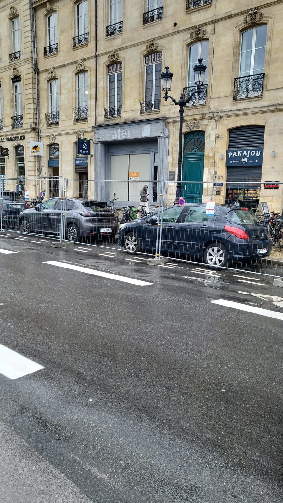 Façade de chantier de rénovation à Bordeaux — allée de Tourny, EVO EPC